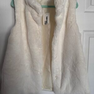 Girls Epic Threads faux fur vest